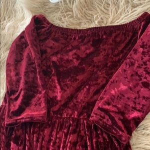 wide neck crush red velvet dress m/l